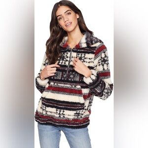 Billabong "cozy for keeps" quarter zip fleece hoodie. Size Women's Medium